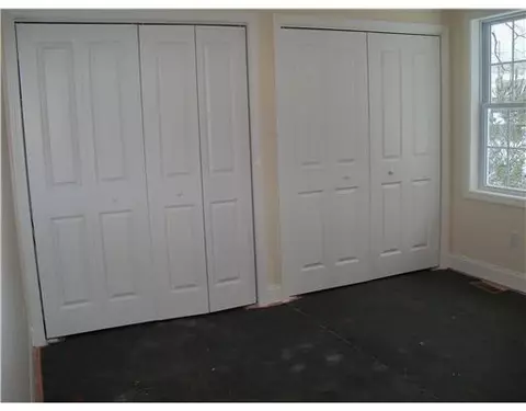 60 Fieldside Dr, Woonsocket, RI 02895 photo 10