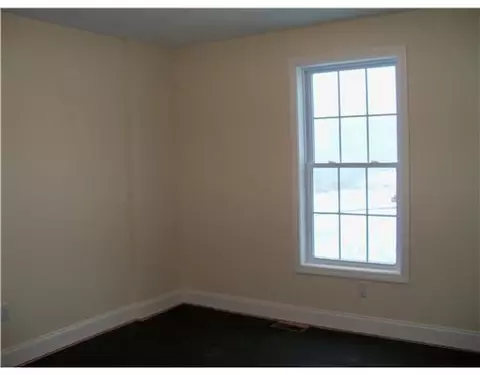 60 Fieldside Dr, Woonsocket, RI 02895 photo 11