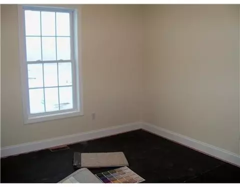 60 Fieldside Dr, Woonsocket, RI 02895 photo 13