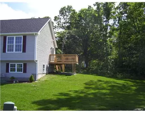 60 Fieldside Dr, Woonsocket, RI 02895 photo 17