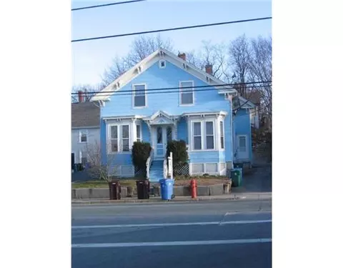 316 Park Ave, Woonsocket, RI 02895 photo 2