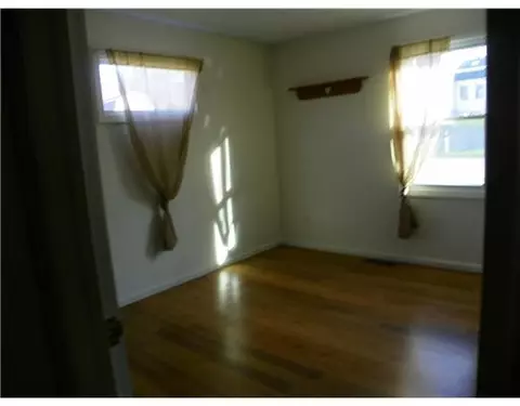 7 Ichabod Ln, Westerly, RI 02891 photo 3