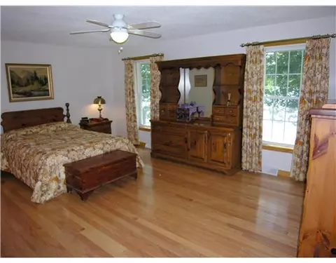 62 Lakeview Dr, Preston, CT 06365 photo 10