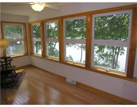 62 Lakeview Dr, Preston, CT 06365 photo 9
