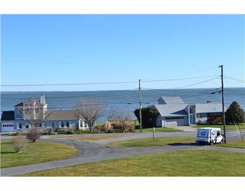 61 Indian Rd, Little Compton, RI 02837 photo 4