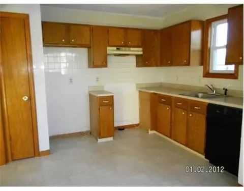 18 Byron Dr, Westerly, RI 02891 photo 3