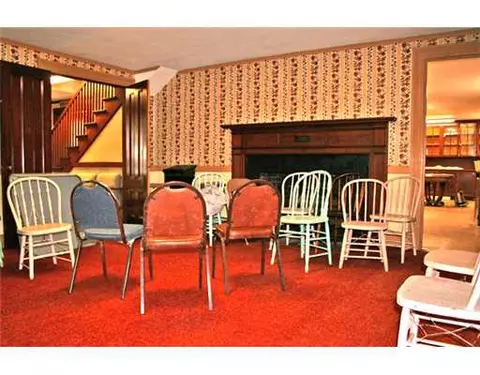 16 School St, Warren, RI 02885 photo 8