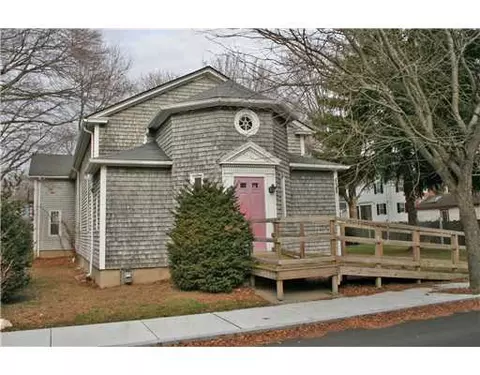 16 School St, Warren, RI 02885 photo 2