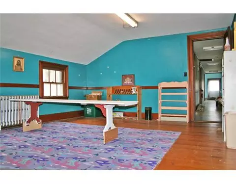 16 School St, Warren, RI 02885 photo 9