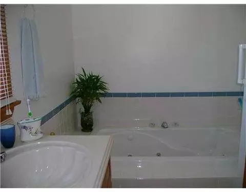 8 King St, Westerly, RI 02891 photo 9