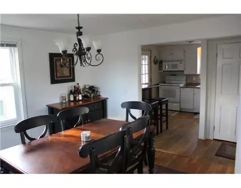 59 Pilgrim Dr, Warwick, RI 02888 photo 8