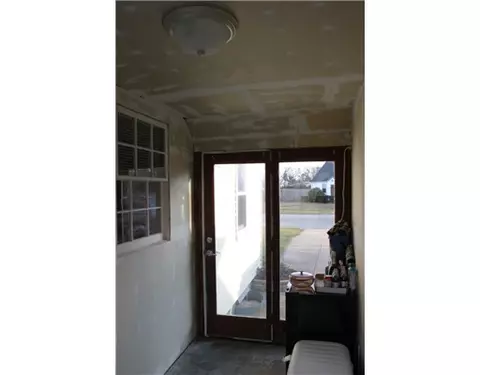 59 Pilgrim Dr, Warwick, RI 02888 photo 17