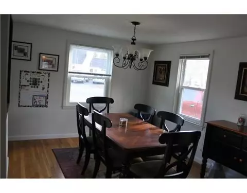 59 Pilgrim Dr, Warwick, RI 02888 photo 9