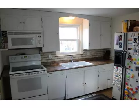 59 Pilgrim Dr, Warwick, RI 02888 photo 10