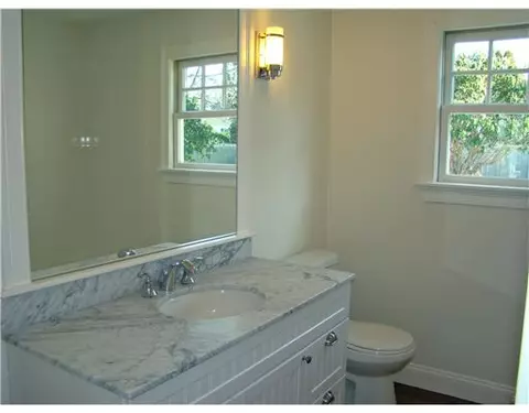 4 Odonnell Rd, Middletown, RI 02842 photo 13