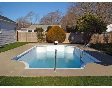 4 Odonnell Rd, Middletown, RI 02842 photo 4