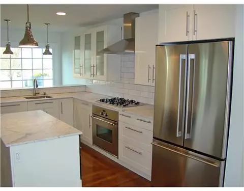 4 Odonnell Rd, Middletown, RI 02842 photo 7