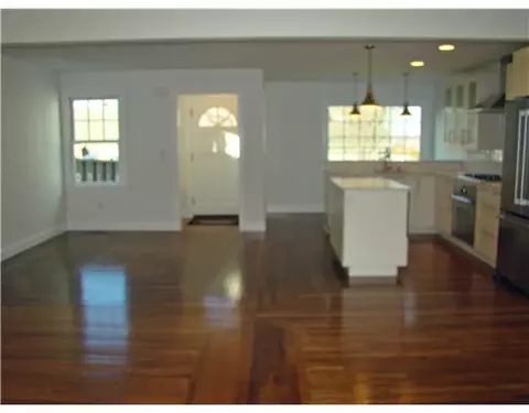 4 Odonnell Rd, Middletown, RI 02842 photo 6