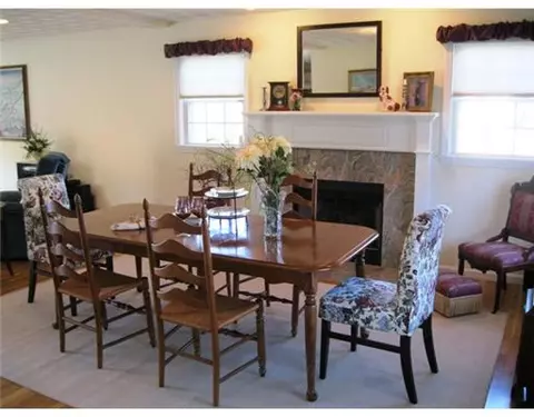 18 Danielle Ave, Westerly, RI 02891 photo 8