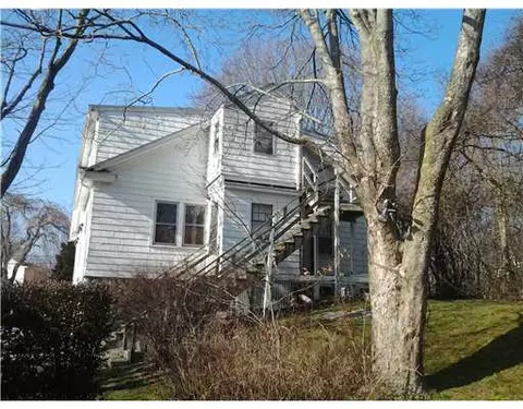101 Tower St, Westerly, RI 02891 photo 3