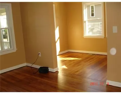 15 Bluff Ave, Warwick, RI 02889 photo 3