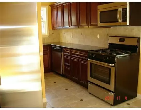 15 Bluff Ave, Warwick, RI 02889 photo 2