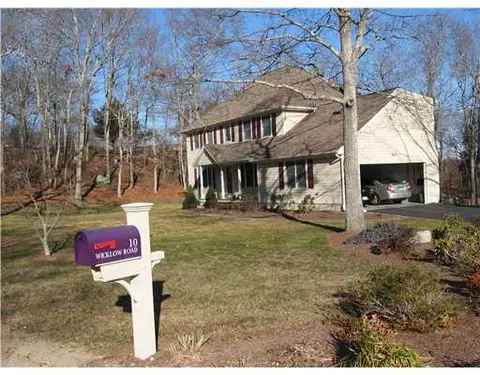 10 Wicklow Rd, Westerly, RI 02891 photo 2