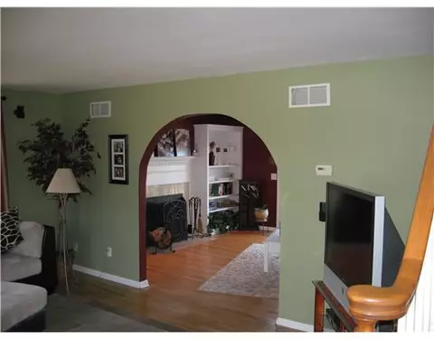 10 Wicklow Rd, Westerly, RI 02891 photo 7
