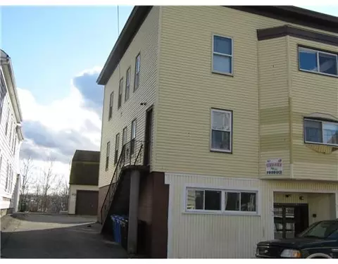 274 High St, Woonsocket, RI 02895 photo 2