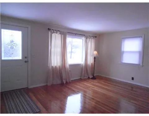 99 Congress St, Woonsocket, RI 02895 photo 7