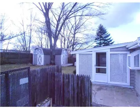 99 Congress St, Woonsocket, RI 02895 photo 3