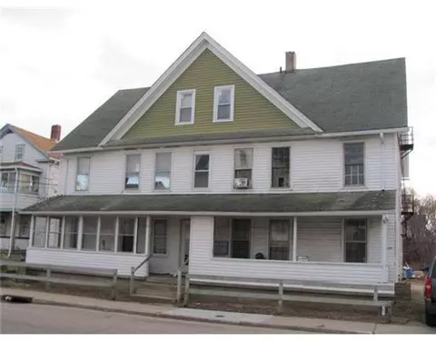 44 Pierce St, Westerly, RI 02891 photo 1