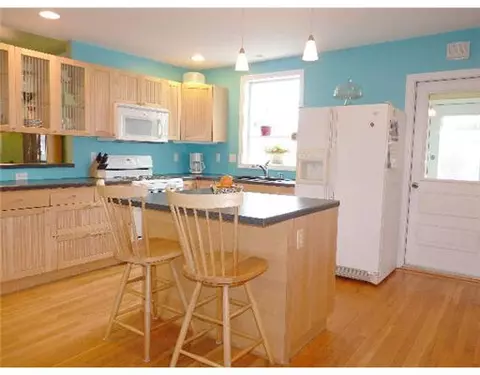 96 Cady Ave, Warwick, RI 02889 photo 5