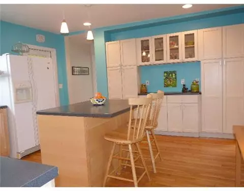 96 Cady Ave, Warwick, RI 02889 photo 4
