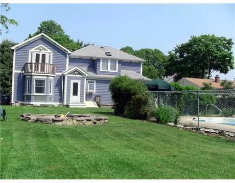 96 Cady Ave, Warwick, RI 02889 photo 2