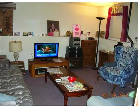 531 Aylsworth Ave, Woonsocket, RI 02895 photo 10