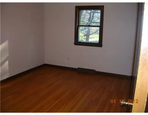 531 Aylsworth Ave, Woonsocket, RI 02895 photo 14