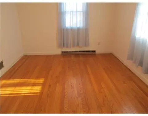 535 Algonquin Dr, Warwick, RI 02888 photo 8