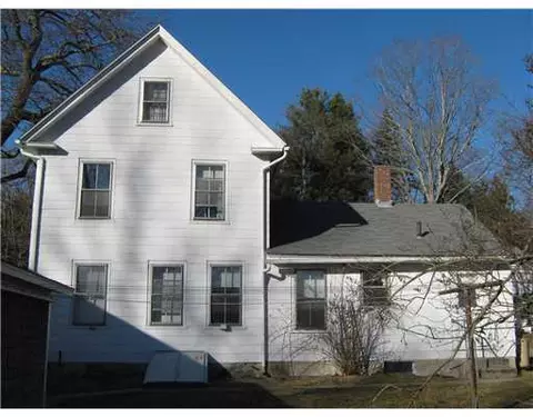 175 Walnut St, Putnam, CT 06260 photo 3