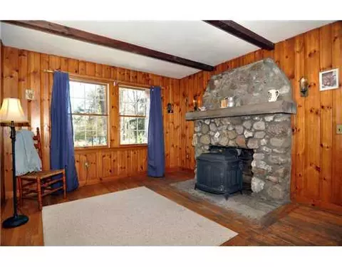 69 Stony Ln, Exeter, RI 02822 photo 2