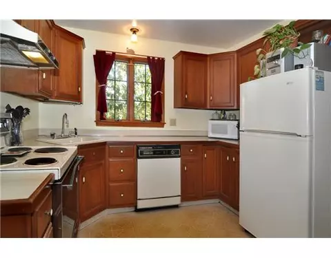 69 Stony Ln, Exeter, RI 02822 photo 3