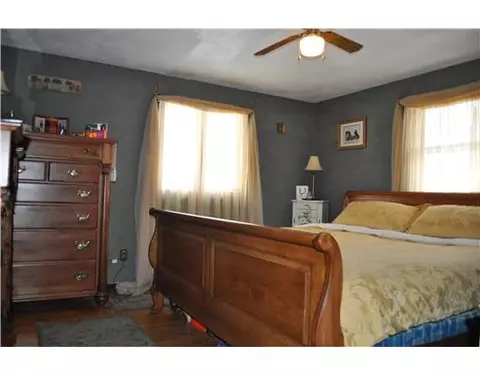 66 Larkin Ave, Warwick, RI 02886 photo 12
