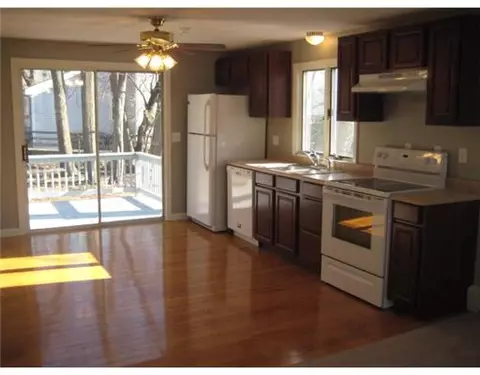 172 Hazel St, Woonsocket, RI 02895 photo 13