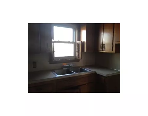 5 Connolly Ave, Warren, RI 02885 photo 5