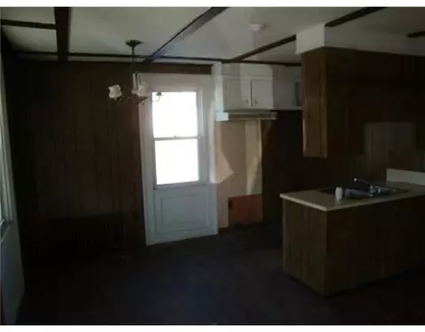 21 Summer St, Westerly, RI 02891 photo 3