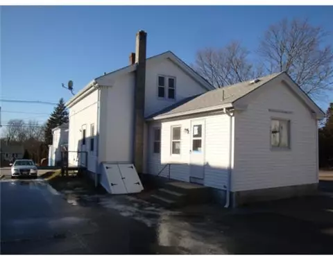 21 Summer St, Westerly, RI 02891 photo 2