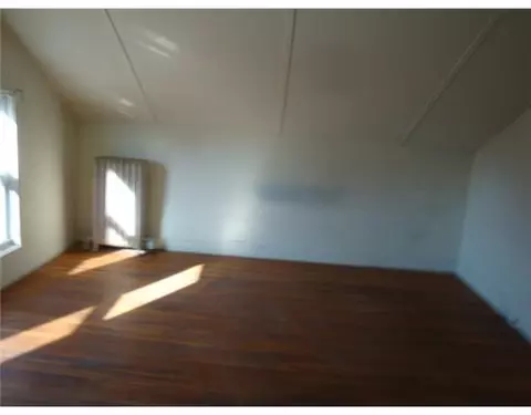 21 Summer St, Westerly, RI 02891 photo 9