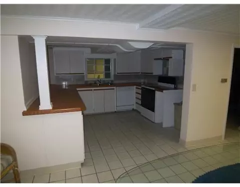 245 Douglas Rd, Warwick, RI 02886 photo 10