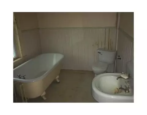 15 Fairmount St, West Warwick, RI 02893 photo 10