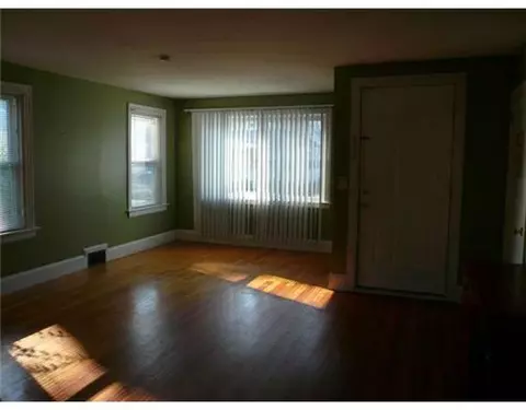34 Grace Ave, Warwick, RI 02889 photo 8